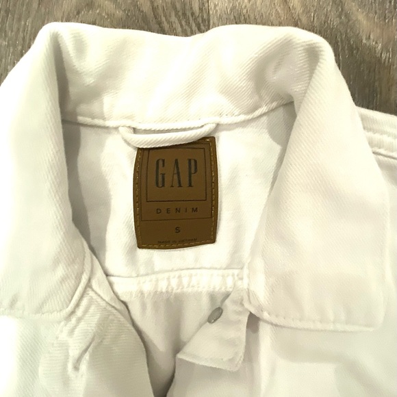 Gap White Denim Jacket with Silver Hardware | Size S - Picture 4 of 8